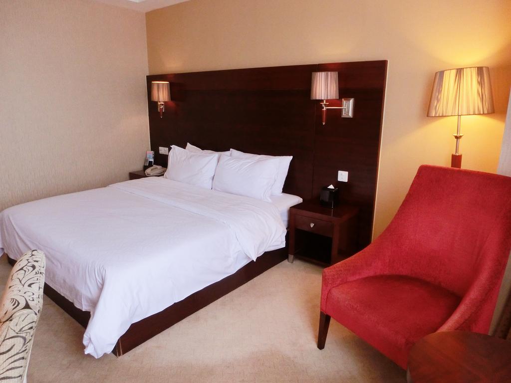 Ramada Shanghai Wujiaochang Habitación foto